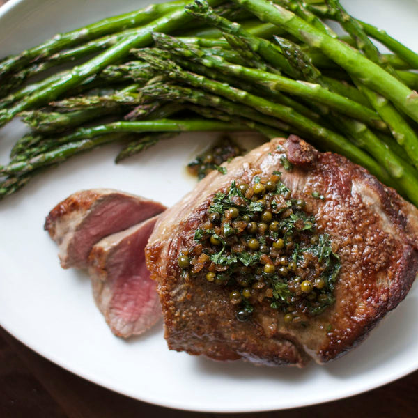 Grilled Steak With Green Peppercorns Sauce
